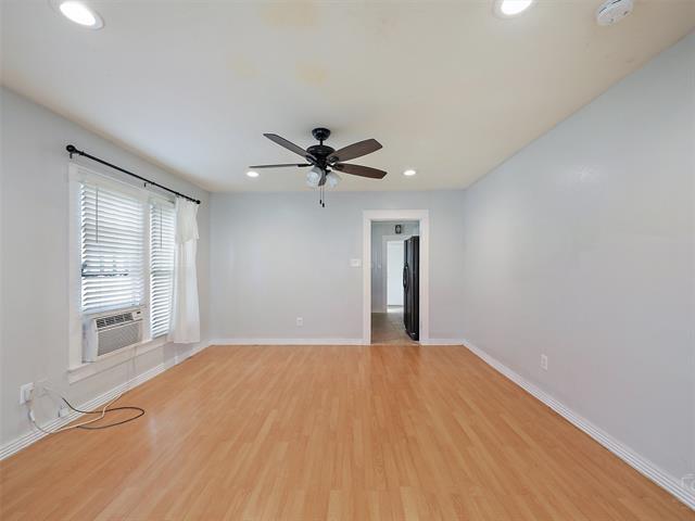 Building Photo - 105 E Hunt St