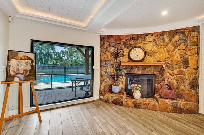 Building Photo - 5612 Harding St