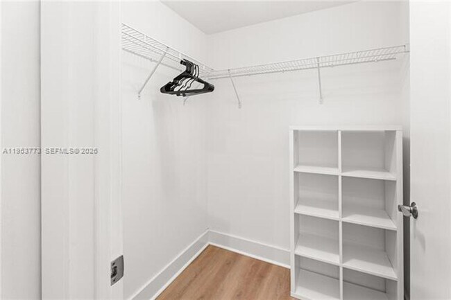 Building Photo - 90 SW 3rd St