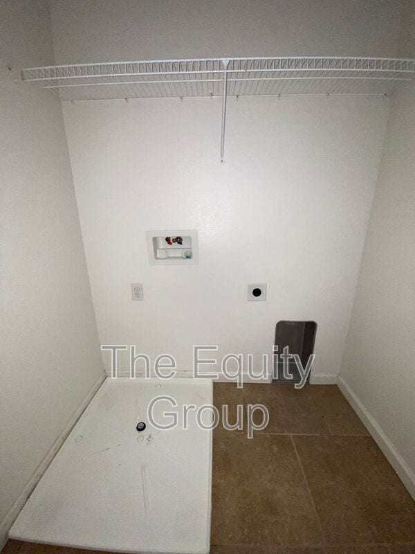 Building Photo - 1826 W Van Gogh