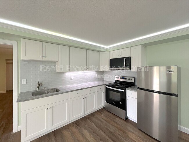 Building Photo - 3026 2nd St