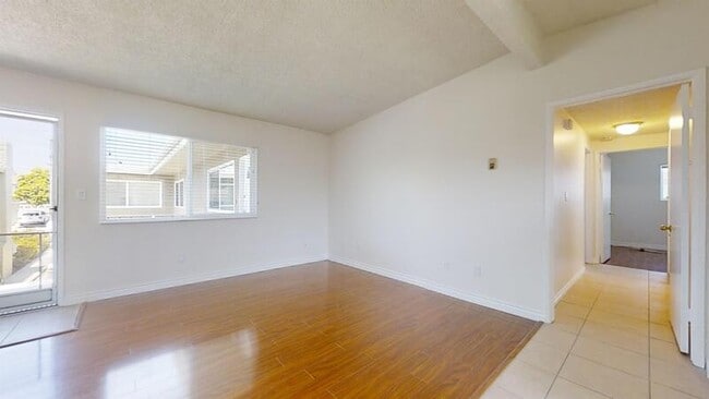 Building Photo - 1210 Amethyst St