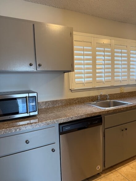 Building Photo - 7 Embarcadero W