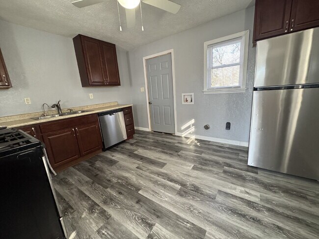 Building Photo - North End Ranch That Feels Like a Winner!