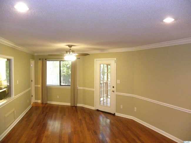 Building Photo - 3015 Old Railroad Bed Rd
