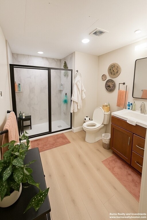 Building Photo - 400 W Broadway