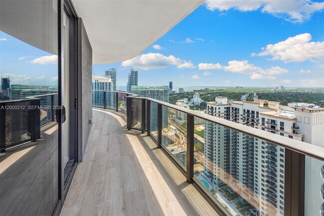 Building Photo - 45 SW 9th St