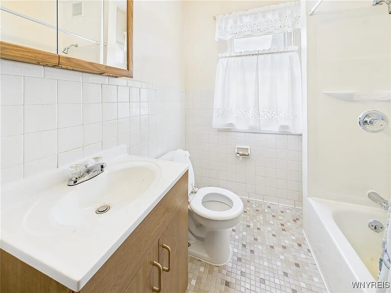 Building Photo - 58 Roanoke Pky