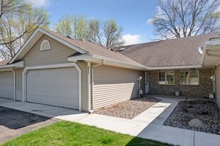 Building Photo - 8327 Victoria Dr