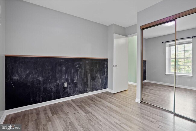Building Photo - 6446 Shannon Station Ct
