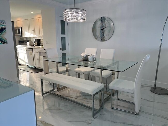 Building Photo - 1610 N Ocean Blvd