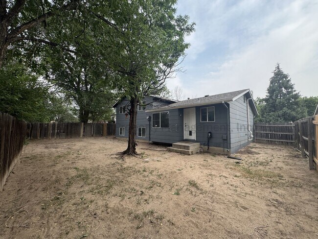 Building Photo - 4470 Monica Dr