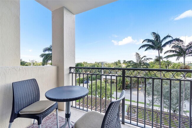 Building Photo - 2011 N Ocean Blvd