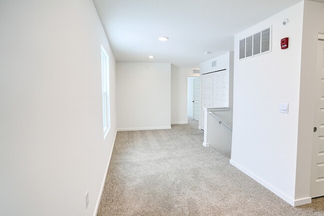 Building Photo - 3527 Richardson Cir