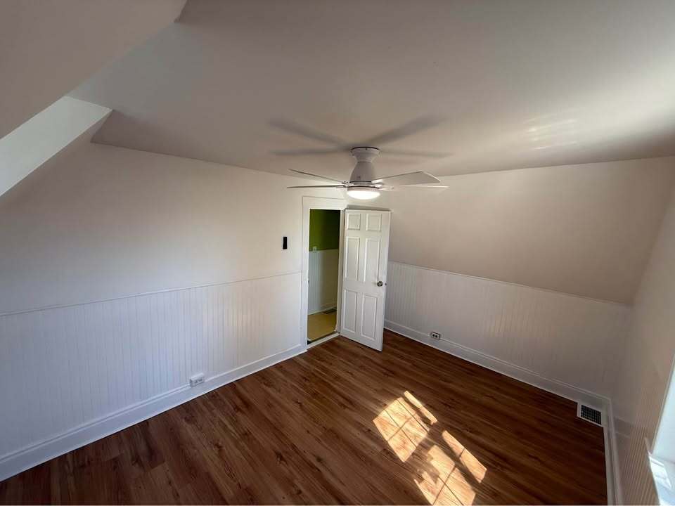 Building Photo - 439 Essex St