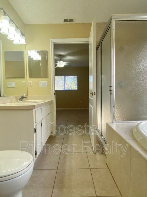 Building Photo - 5156 Florentine Ct
