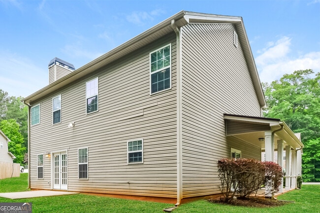 Building Photo - 111 Iverson Pl