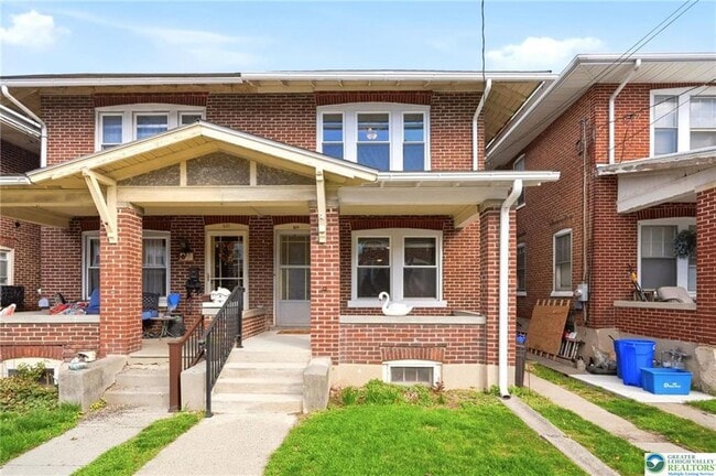 Building Photo - 819 Chestnut St