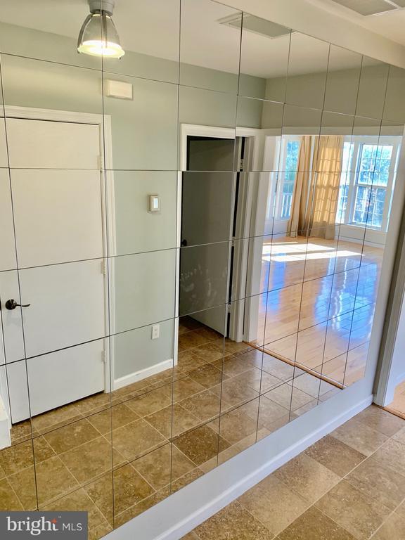 Building Photo - 6149 Stonehenge Pl