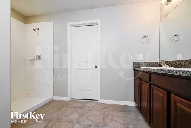 Building Photo - 5105 Brickwood Rise Dr