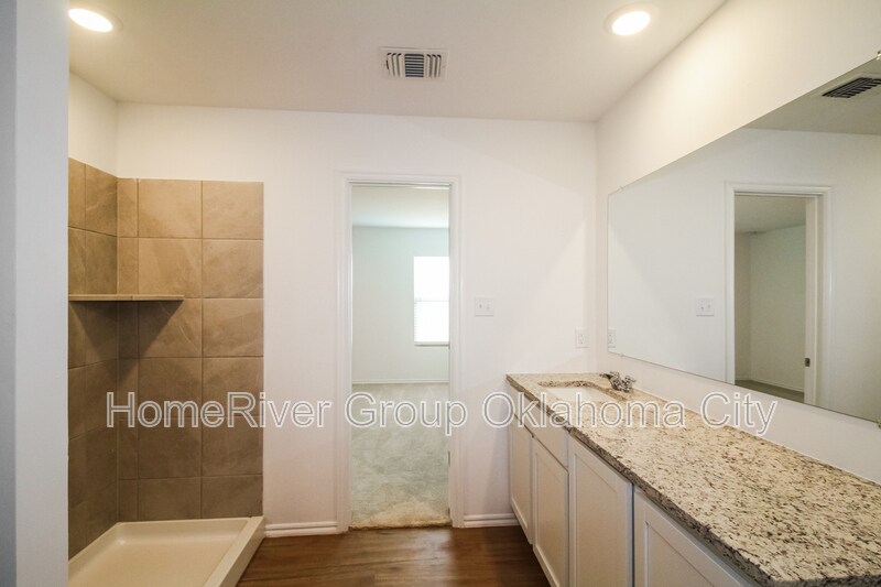 Building Photo - 3740 Palmetto Blf Dr