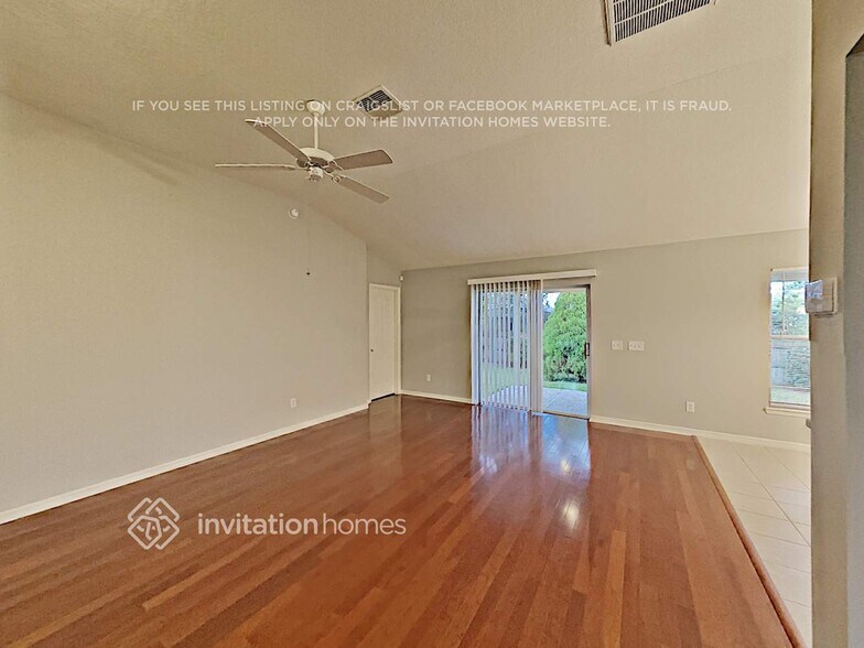 Building Photo - 391 Pine Springs Dr