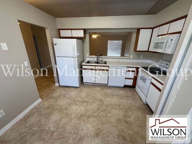 Building Photo - 660 Marlene Dr