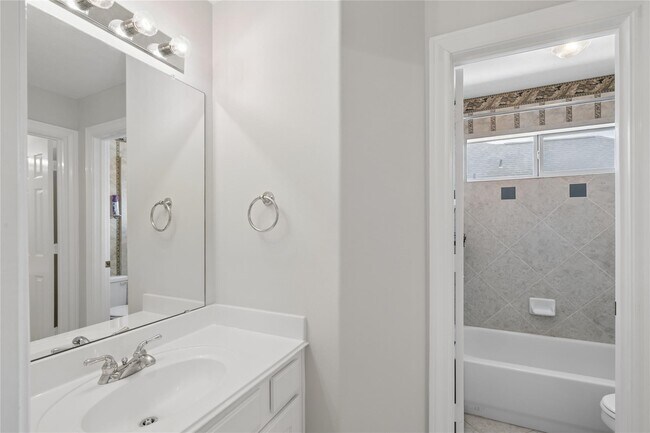Building Photo - 6414 Pinewood Trace Ln