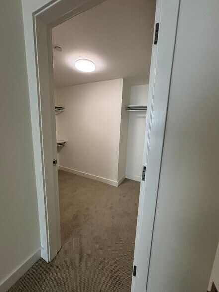 Walk in closet for master - 435 China Basin St