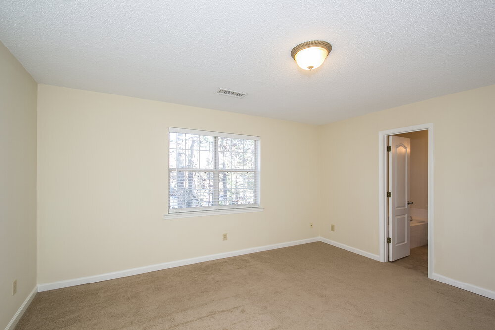 Building Photo - 408 Streamview Ln