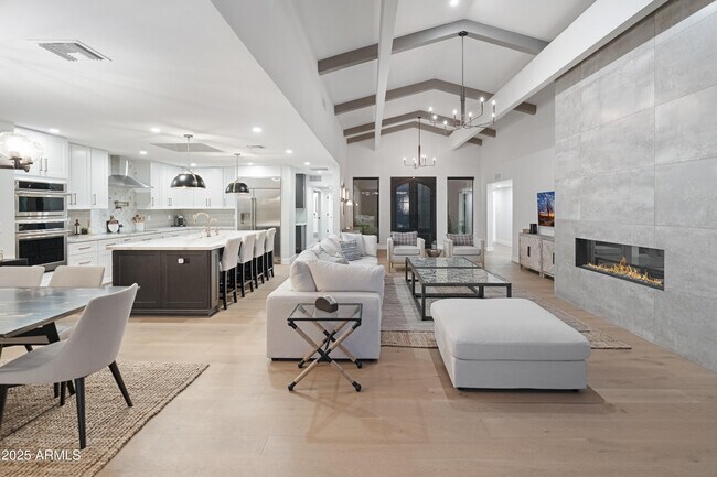 Building Photo - 8556 N 84th St