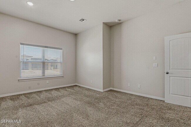 Building Photo - 957 Gulf Streams Ave