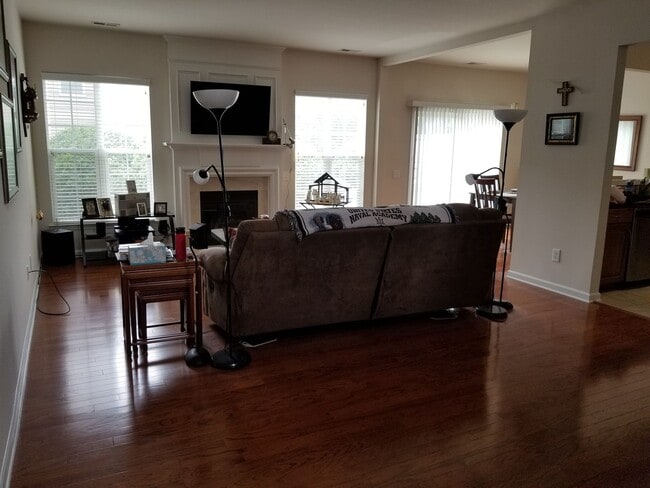 Building Photo - 3BR/2.5BA Townhome in Prim Ballantyne Loca...