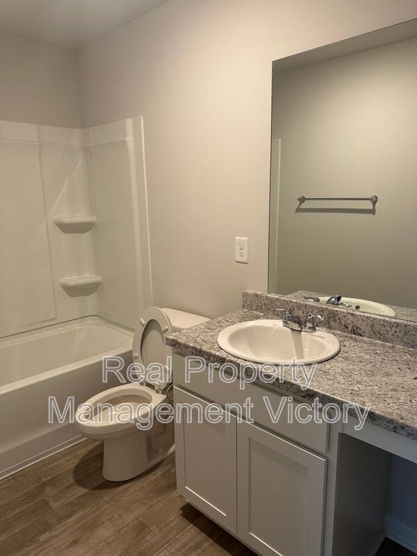 Building Photo - 134 Marina Dr