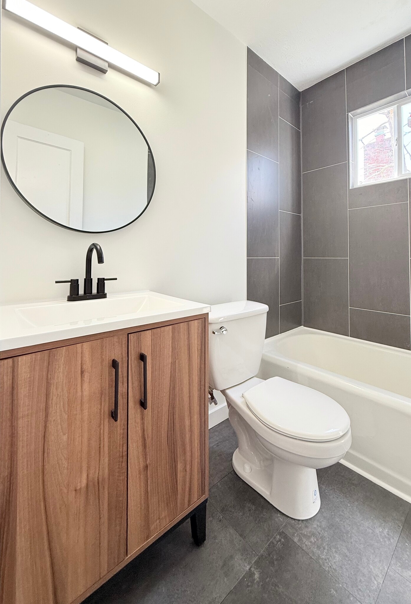 Building Photo - 1745 Allen Ave