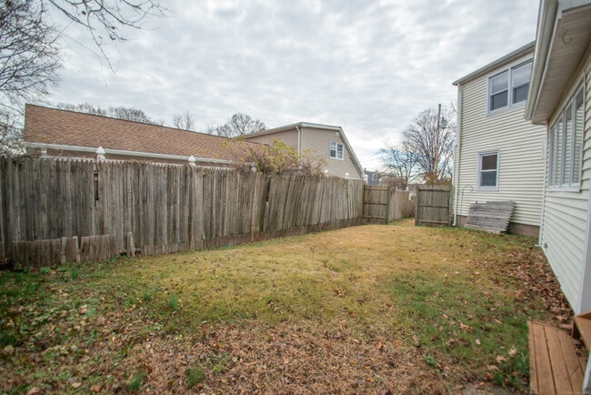 Building Photo - 38 Wayland Rd