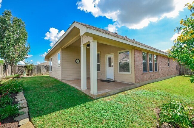 Building Photo - 7114 Cornflower Ln