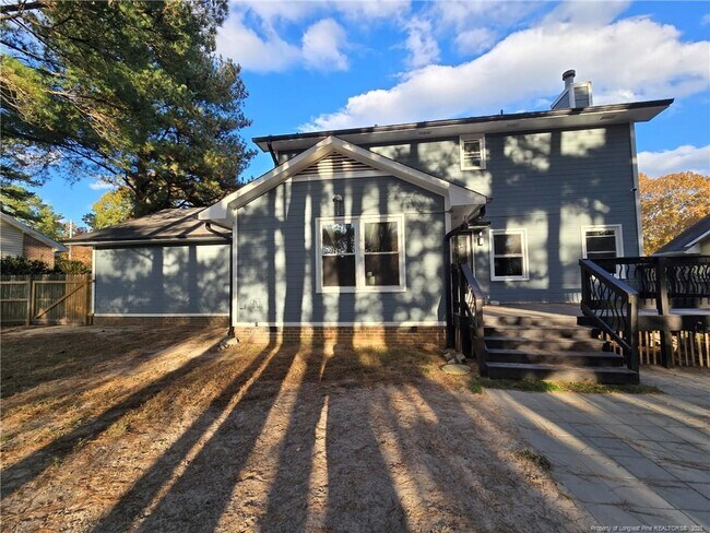 Building Photo - 944 Flintwood Rd