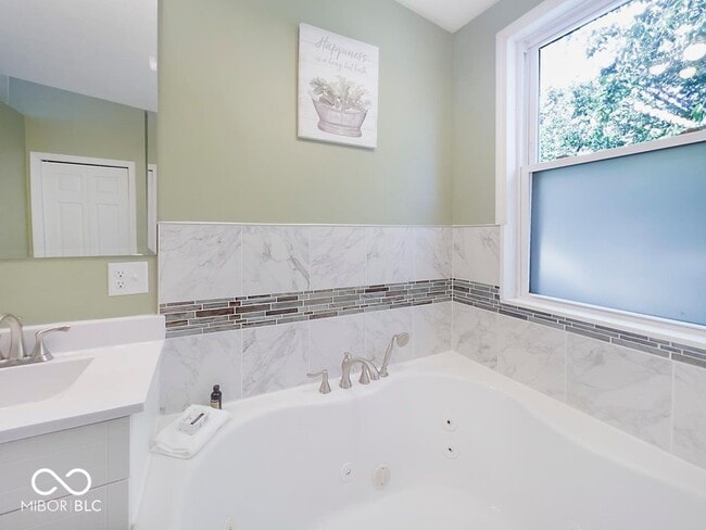 Building Photo - 2600 S Bryan St