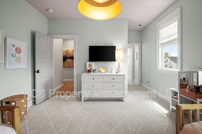 Building Photo - 3618 Graythorne Dr