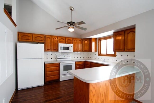 Building Photo - Comfortable and Cozy 3 Bedroom/2 Bath Home| $500 off the Deposit