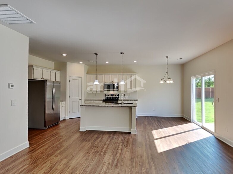 Building Photo - 531 Drema Ct