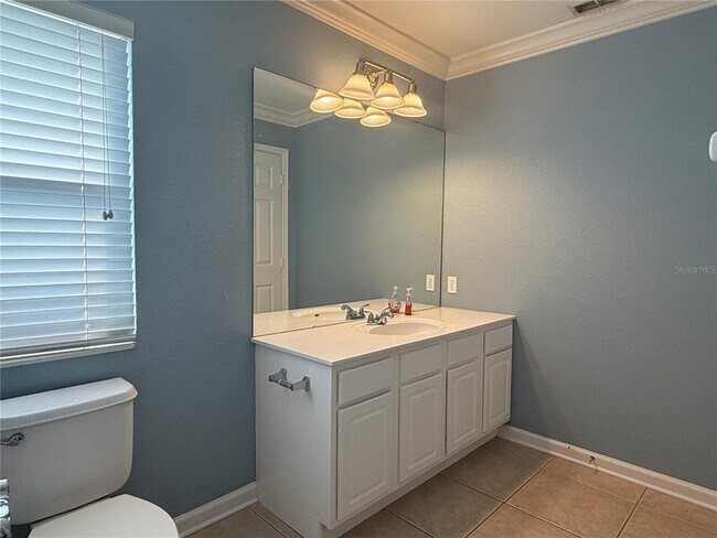 Building Photo - 934 Rock Harbor Ave