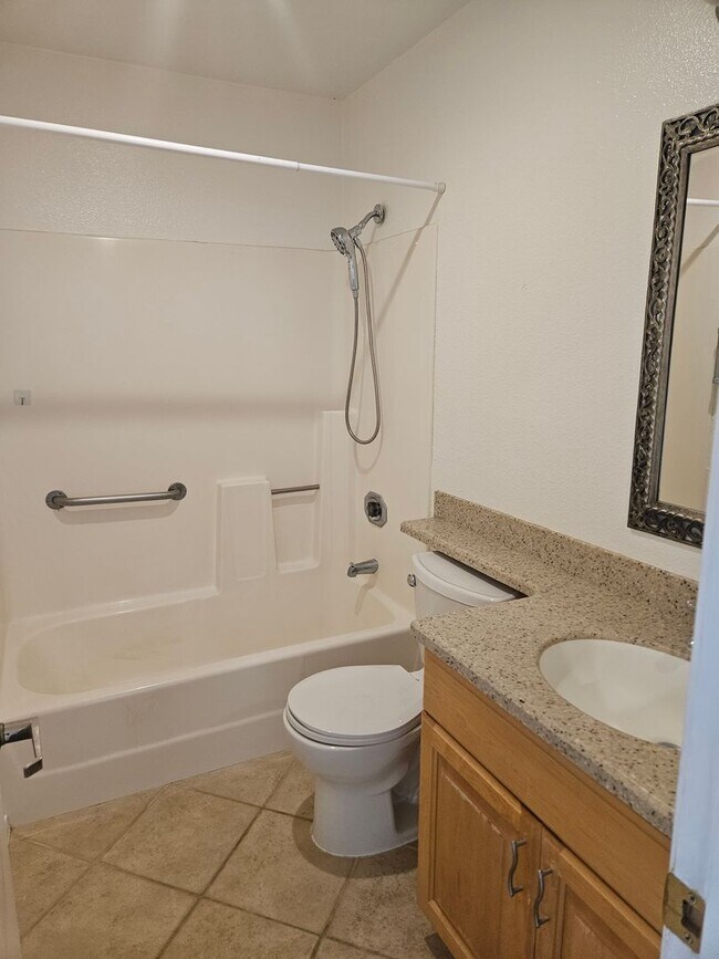 Building Photo - GENESEE - Regency Villas 1 BR Condo, 62+ C...