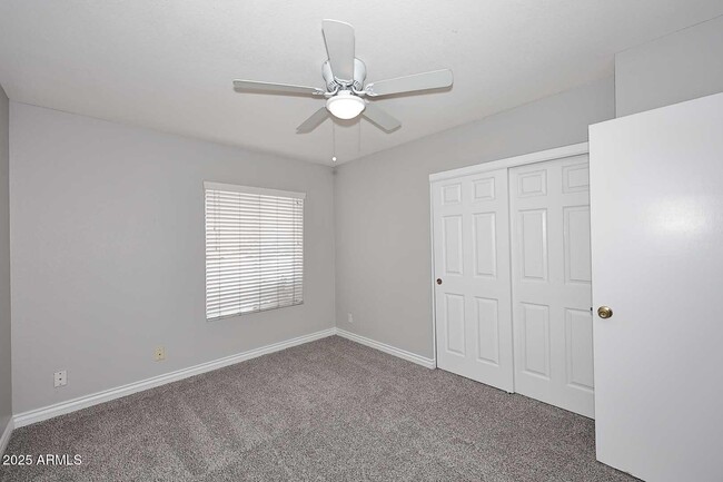 Building Photo - 617 E Calle Bolo Ln