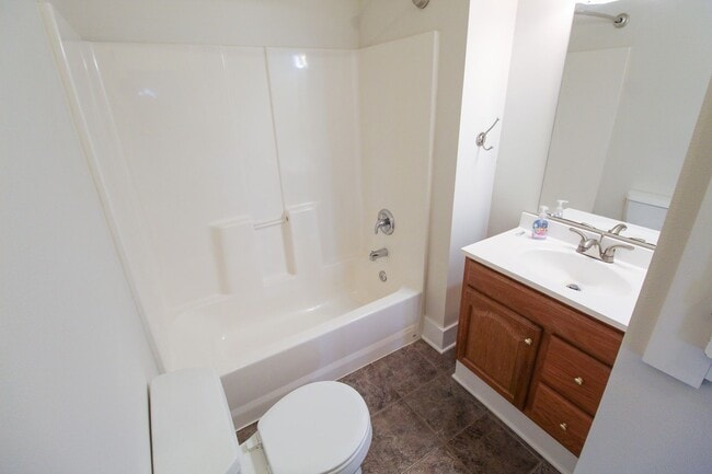 Building Photo - 2108 W Montgomery Ave