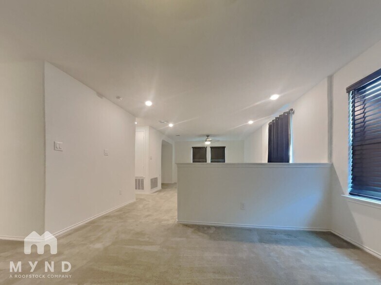 Building Photo - 2100 Iron Rail Terrace