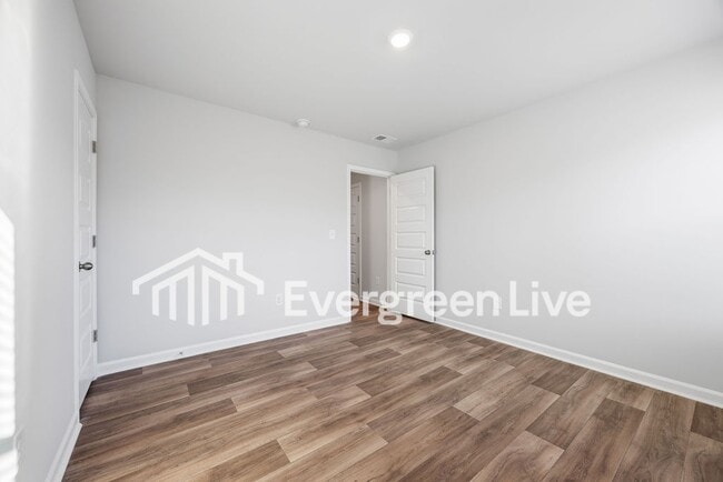 Building Photo - 1310 Willow Oaks Wy