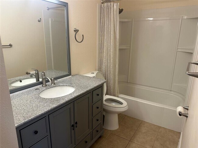 Building Photo - 9100 Dr M.L.K. Jr St N