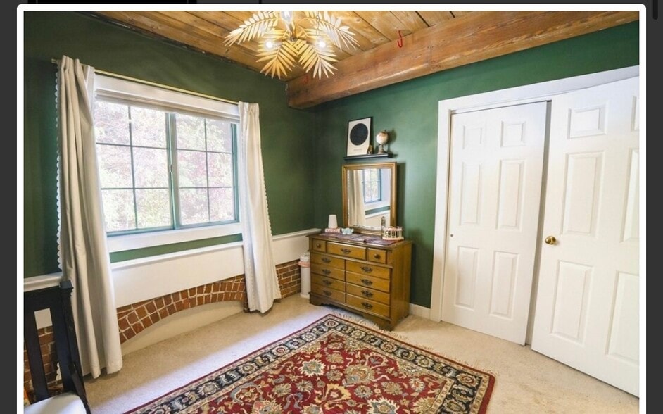 Room is empty. - 14 Sanford St